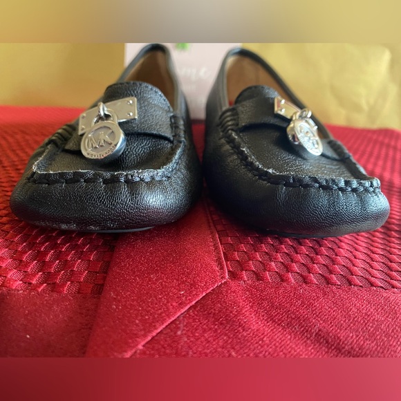 ⭐️Michael Kors Women's Black Loafers - Picture 11 of 15